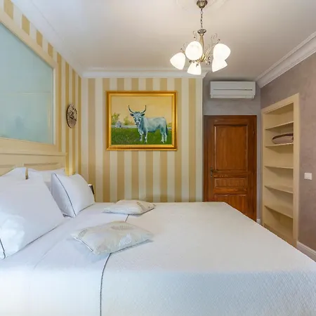 Villa Carolus