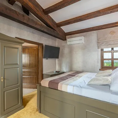 Carolus Vila Barat (Porec)