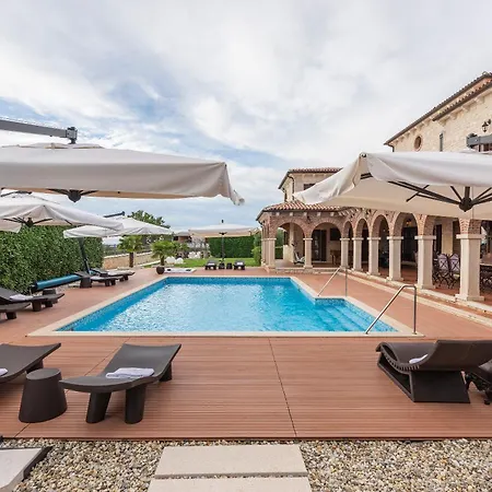 Villa Carolus